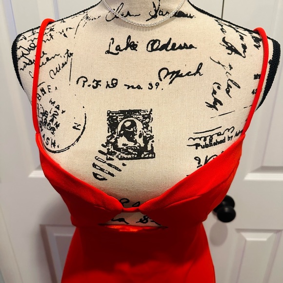 REVOLVE Vienna Midi Dress in Flame Orange
Bardot - Picture 6 of 11